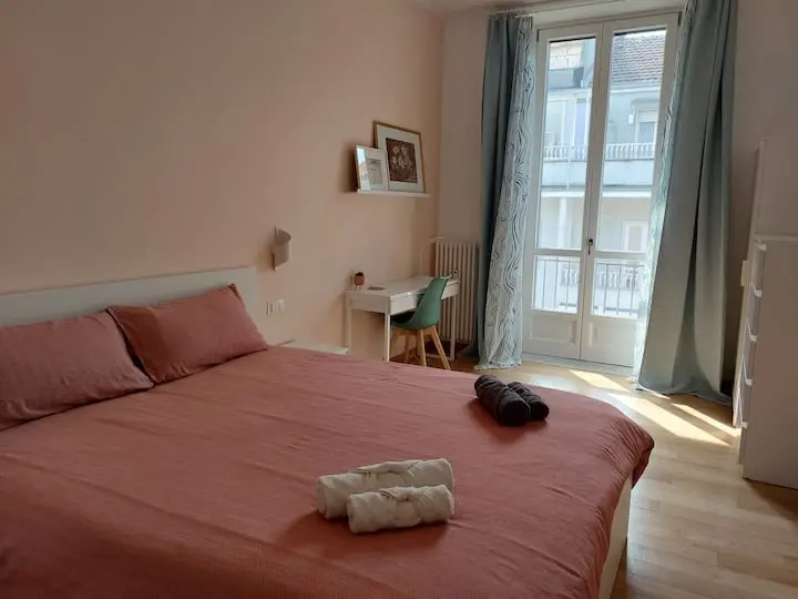 Camera matrimoniale in Via Saluzzo 47 a Torino